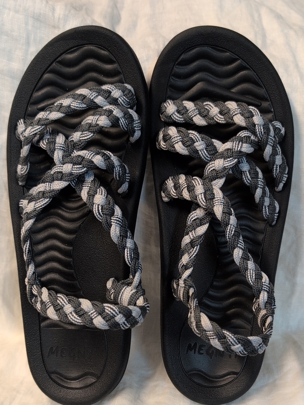 Megnya Black Braided Strap Women's Slide Sandals Sz 9 NWOT